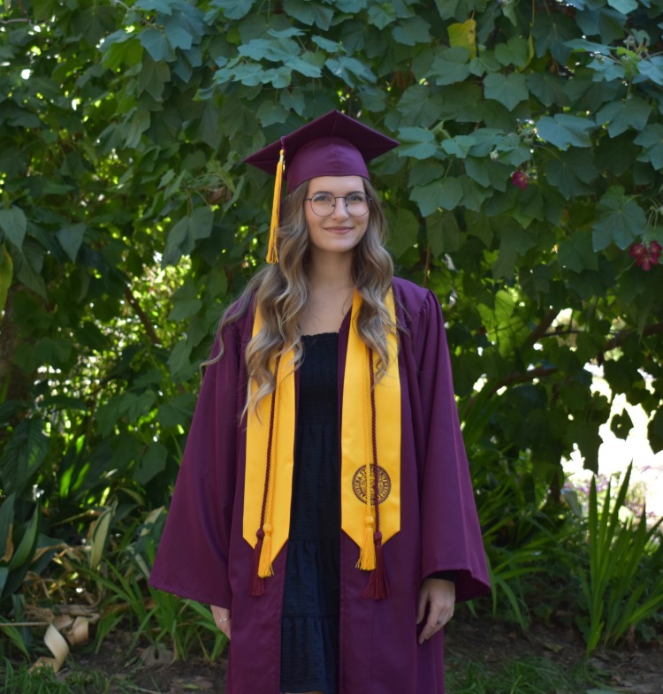Wordless Wednesday – December 14, 2022: Daughter’s Graduation